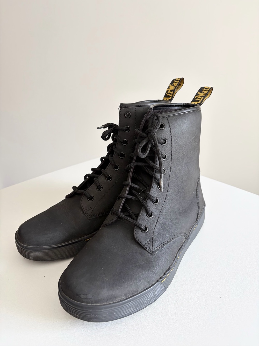 Dr. Martens Cairo Black Textured Mohawk Leather 8 Eye Boots Men 10 Women 11